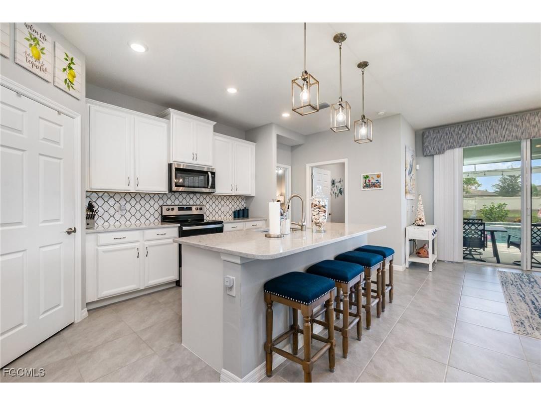 3261 Apple Blossom Drive Alva FL 33920 2025011701 image8