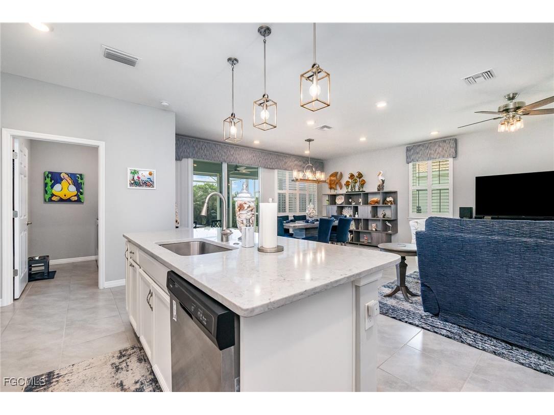 3261 Apple Blossom Drive Alva FL 33920 2025011701 image9