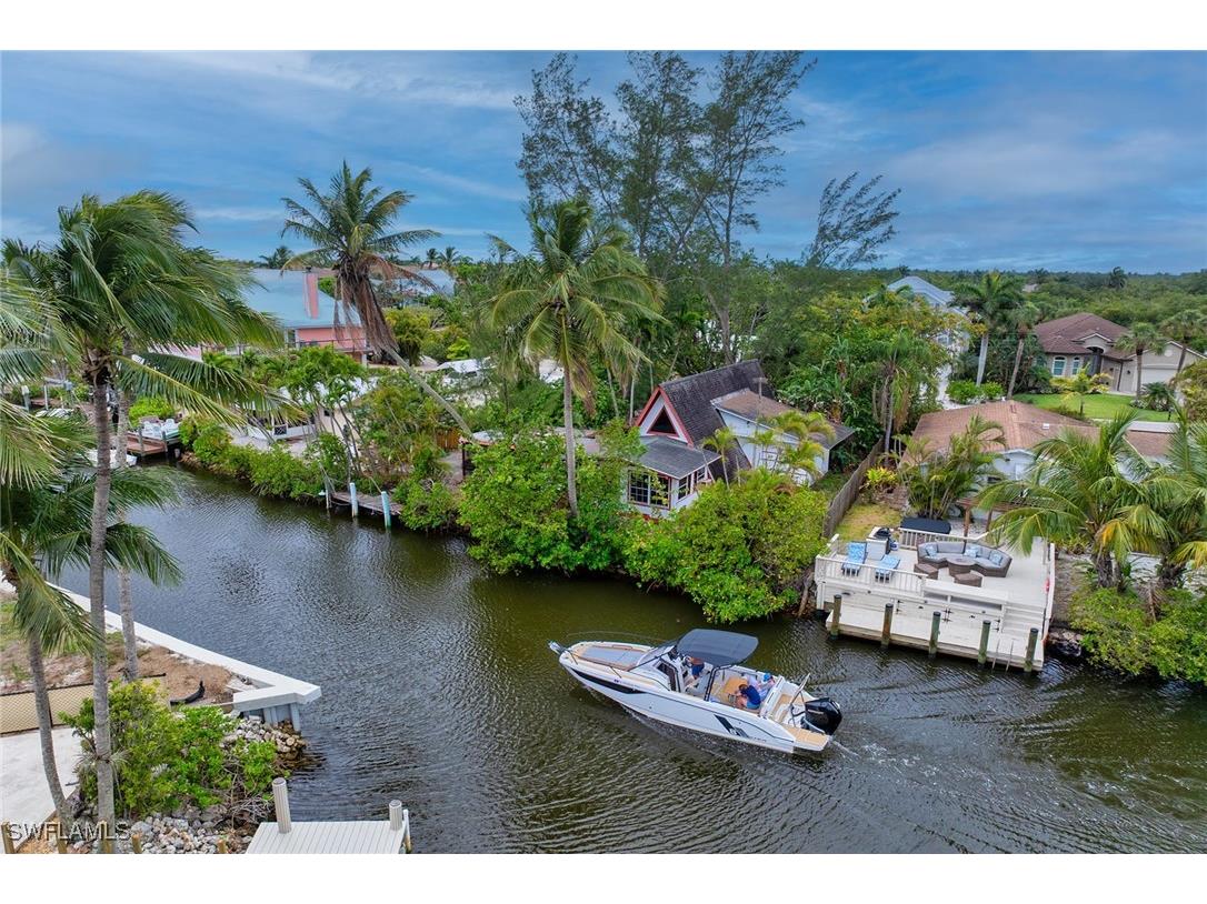 3261 Lakeview Drive Naples FL 34112 225046617 image2