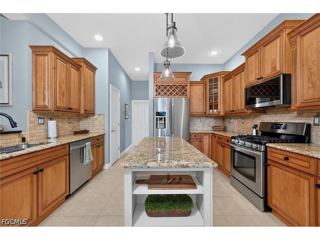 3261 Orangetree Bend Fort Myers FL 33905 2026031512 image7