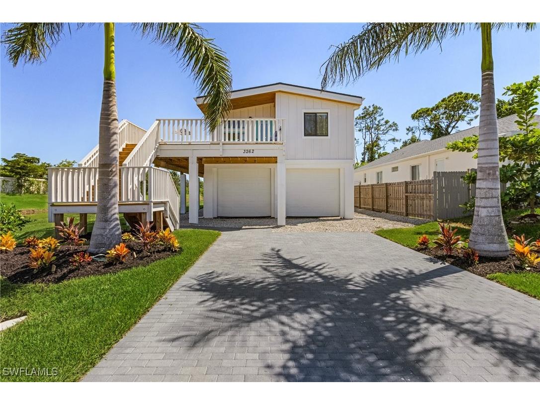 3262 Andrews Avenue Naples FL 34112 225029956 image1