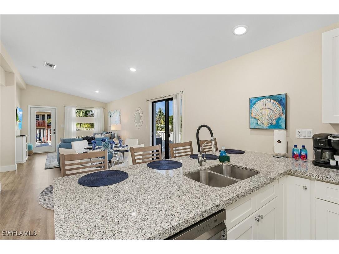 3262 Andrews Avenue Naples FL 34112 225029956 image5