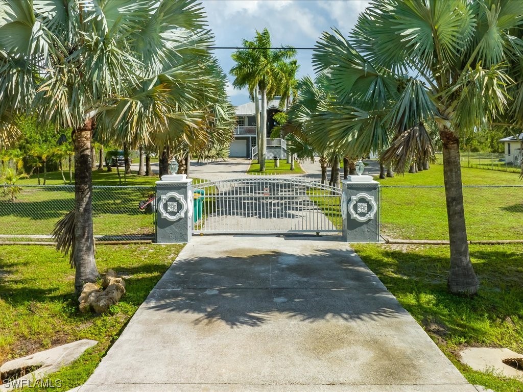 3265 56th Avenue NE Naples FL 34120 223061598 image1