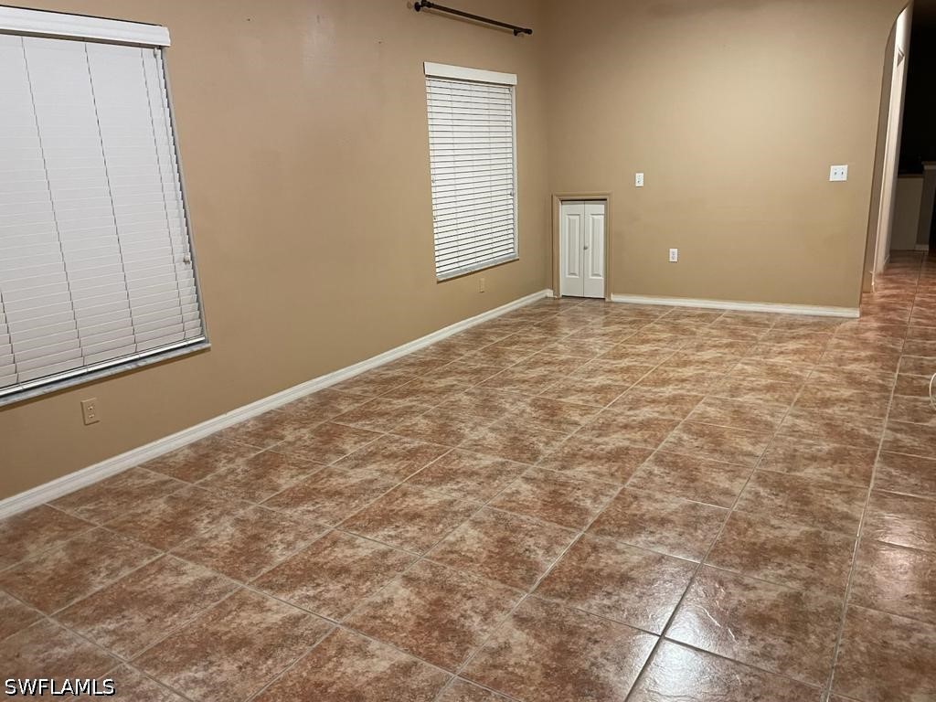 3265 Amanda Lane #7 Naples FL 34109 226023457 image3