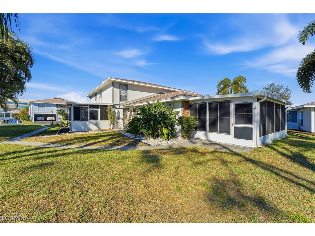 3268 Royal Canadian Trace #1 Fort Myers FL 33907 2026010140 image1