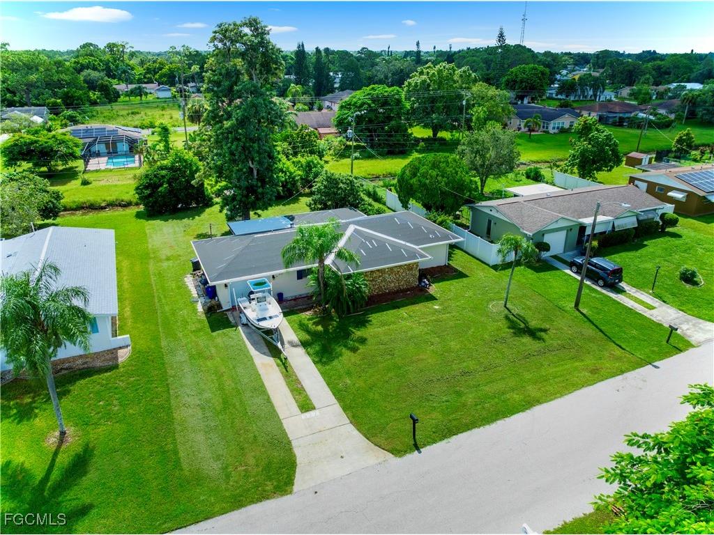 327 Allenwood Avenue Lehigh Acres FL 33936 2025007645 image1