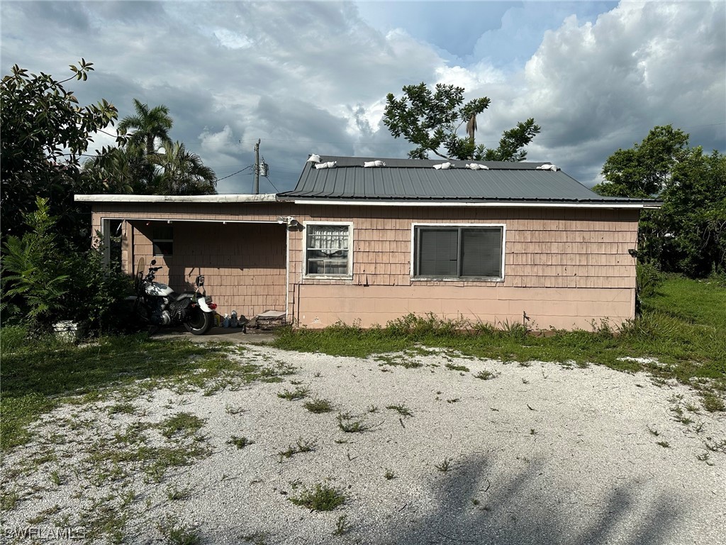 327 Balboa Avenue Fort Myers FL 33905 223057608 image1
