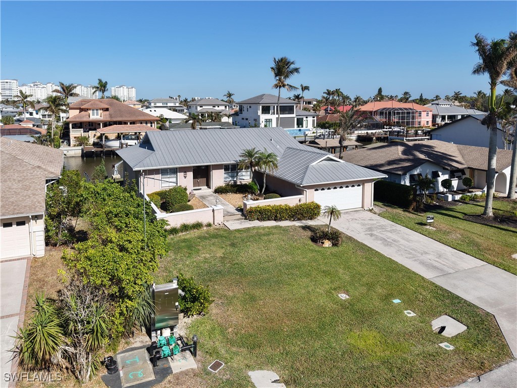 327 Conners Avenue Naples FL 34108 224099956 image1