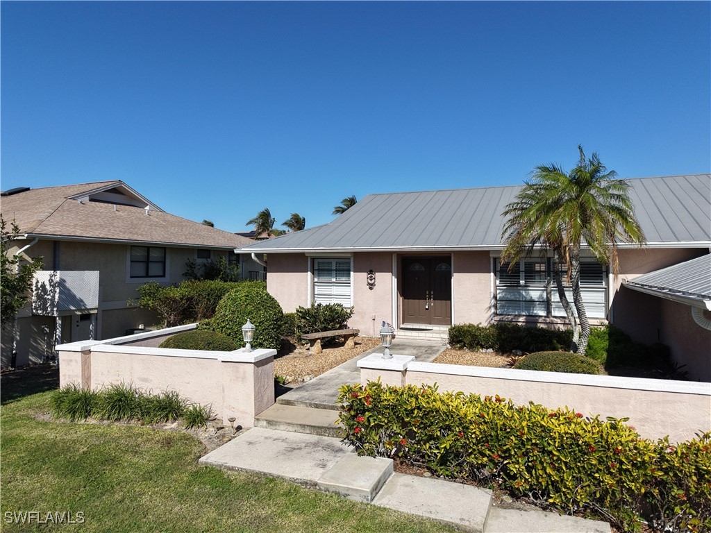 327 Conners Avenue Naples FL 34108 224099956 image5