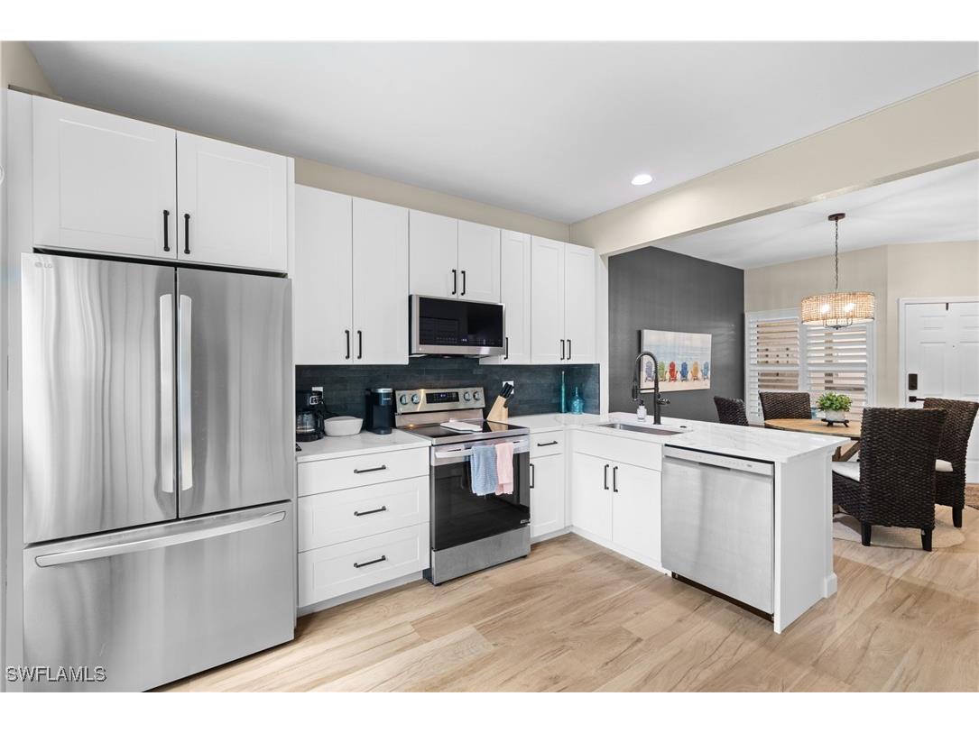 327 Emerald Bay Circle #W6 Naples FL 34110 226002599 image11