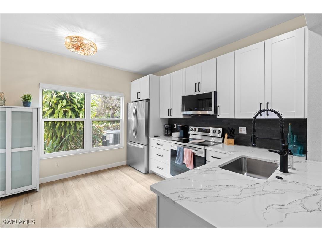 327 Emerald Bay Circle #W6 Naples FL 34110 226002599 image12