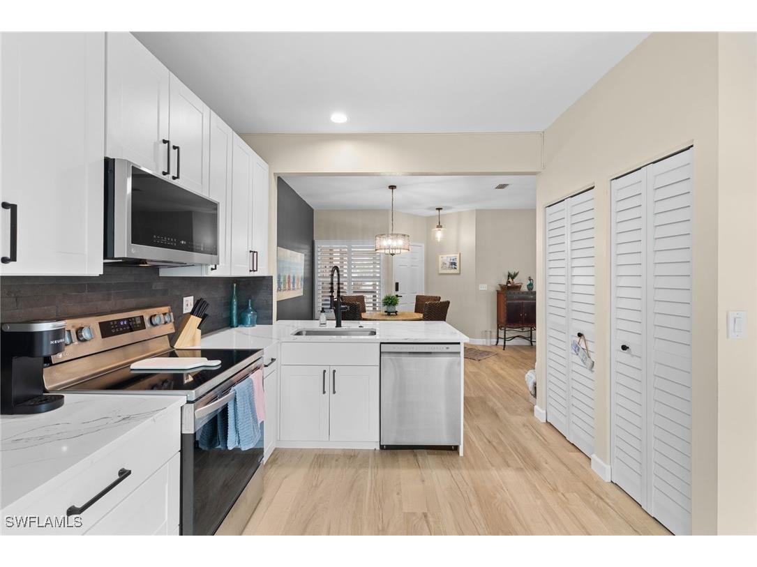 327 Emerald Bay Circle #W6 Naples FL 34110 226002599 image13