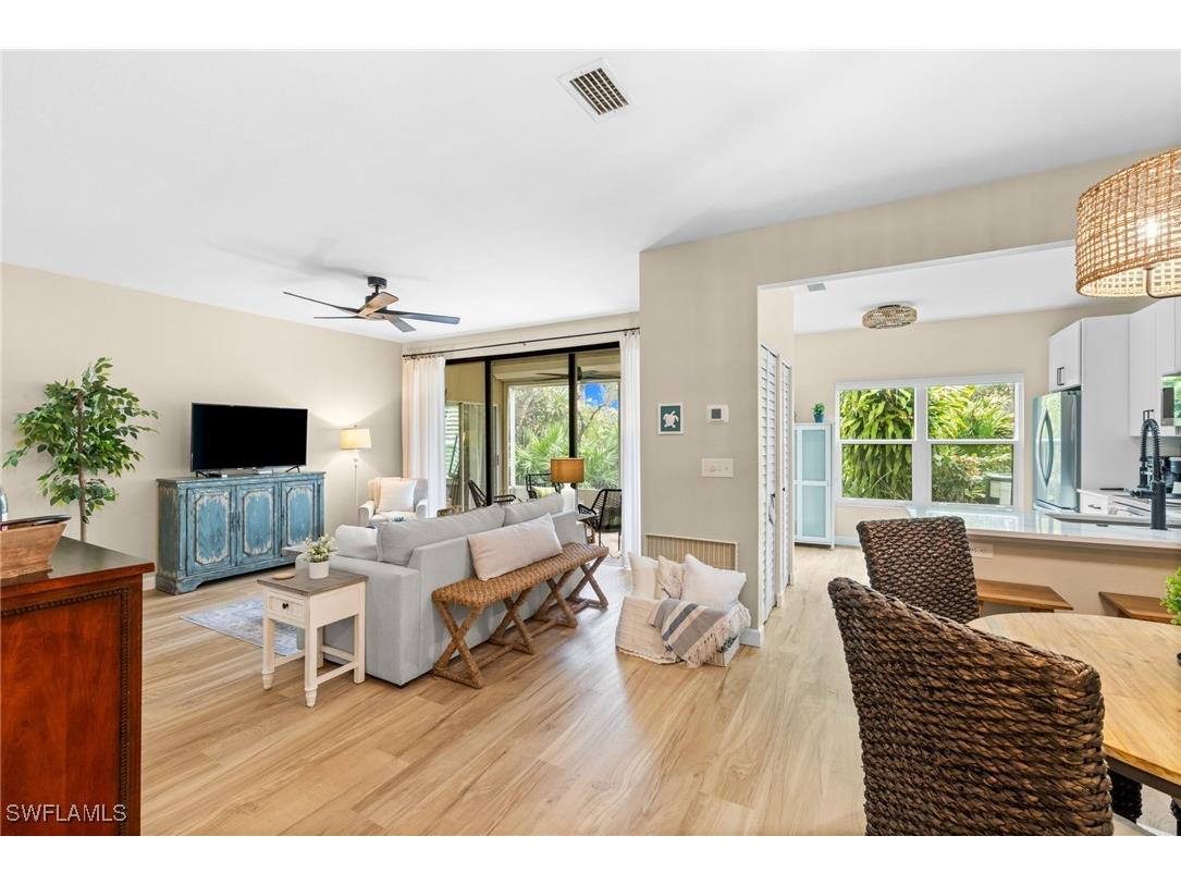 327 Emerald Bay Circle #W6 Naples FL 34110 226002599 image6