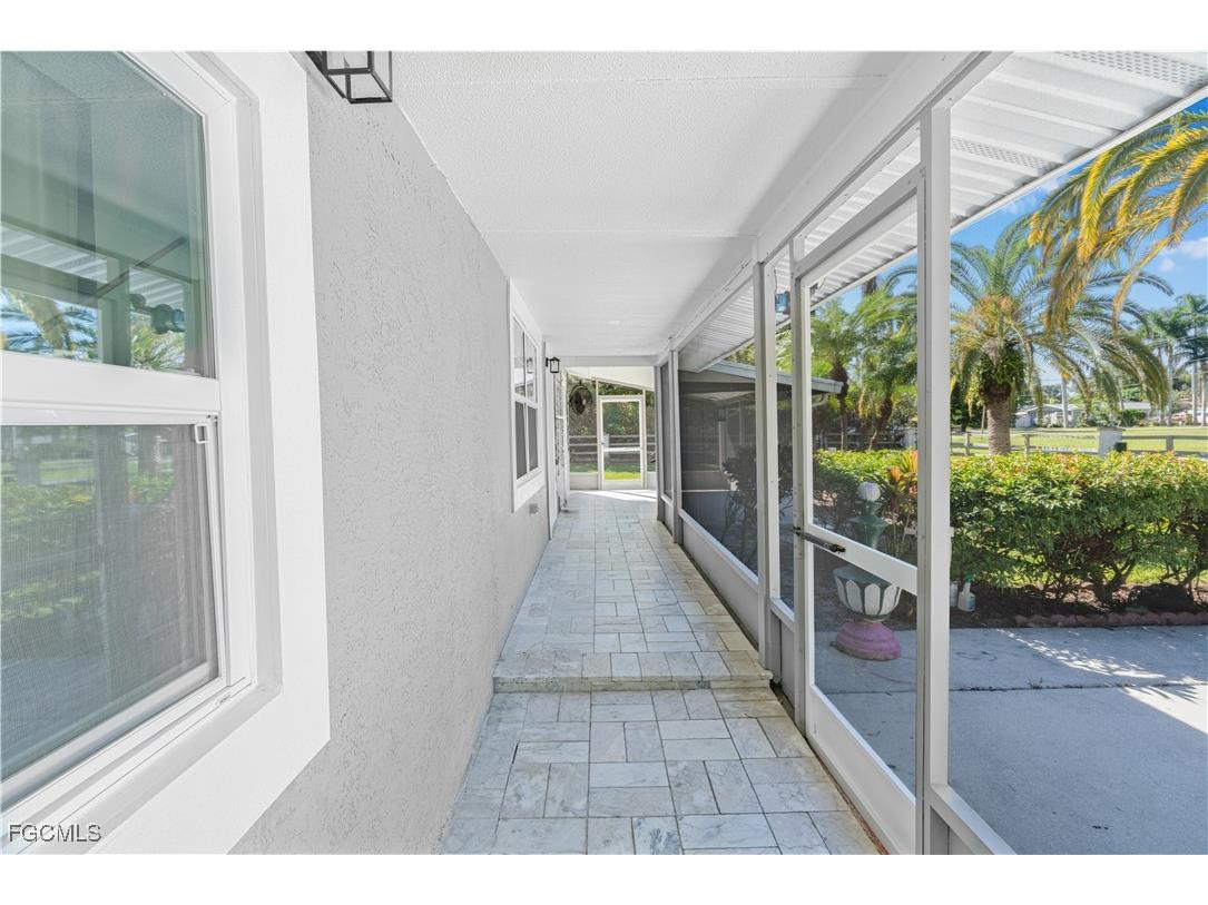 327 Montgomery Avenue Fort Myers FL 33905 2025019357 image13