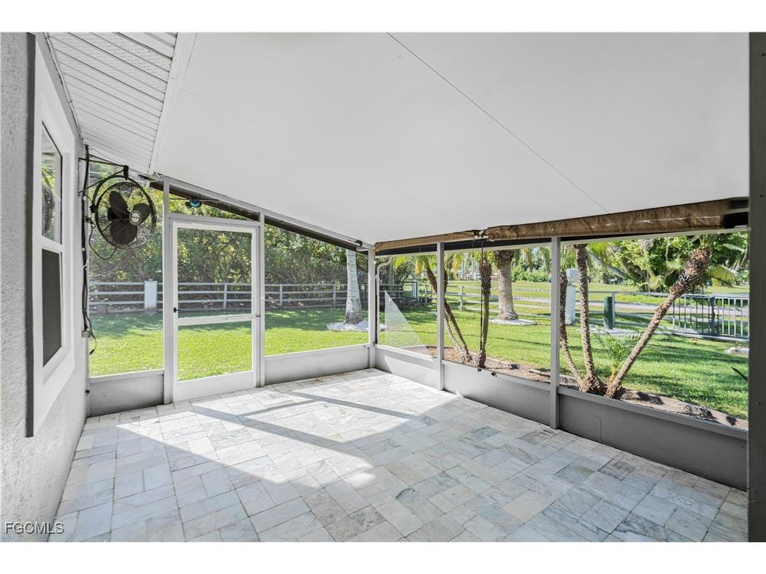 327 Montgomery Avenue Fort Myers FL 33905 2025019357 image15