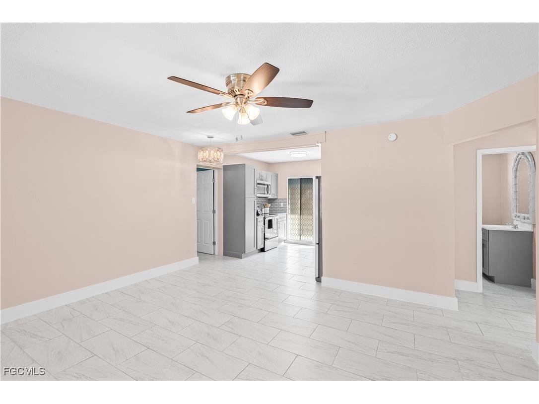 327 Montgomery Avenue Fort Myers FL 33905 2025019357 image18