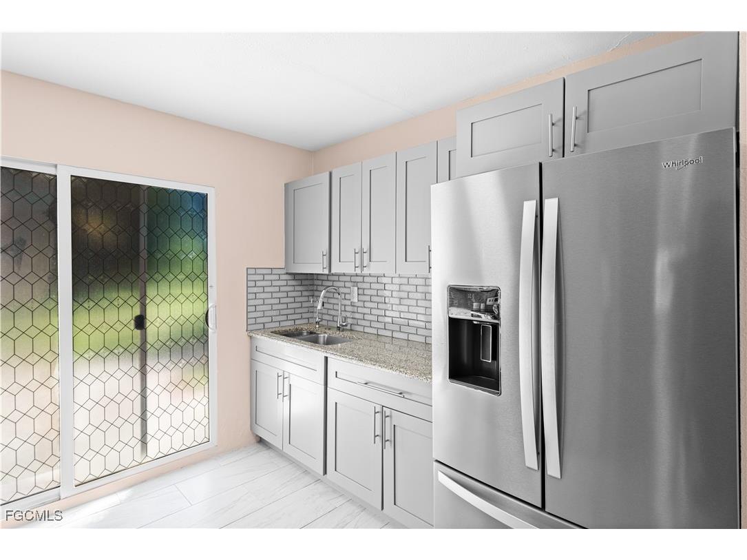 327 Montgomery Avenue Fort Myers FL 33905 2025019357 image27