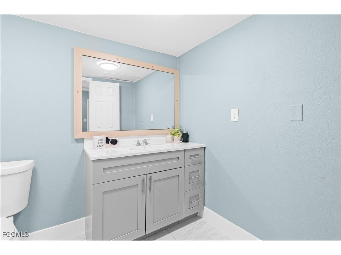 327 Montgomery Avenue Fort Myers FL 33905 2025019357 image32