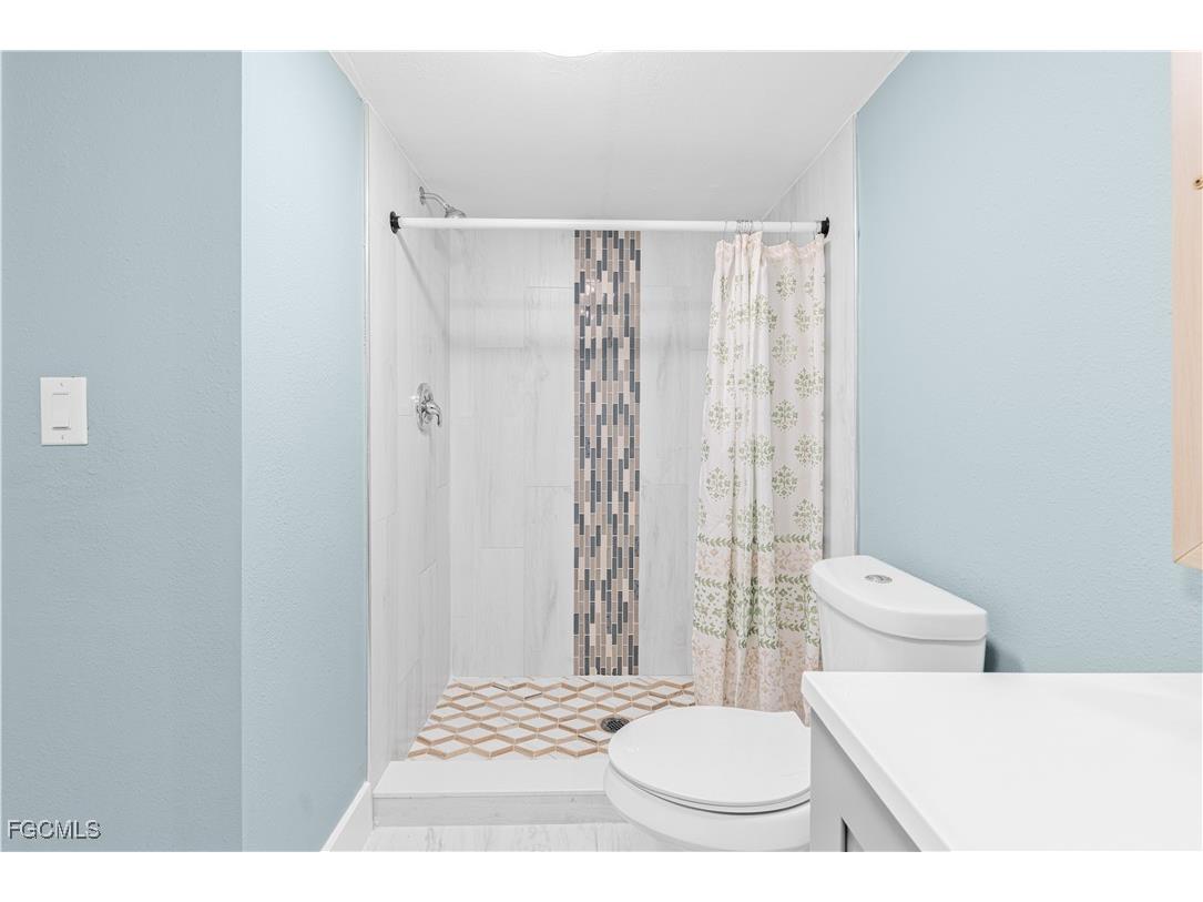 327 Montgomery Avenue Fort Myers FL 33905 2025019357 image33