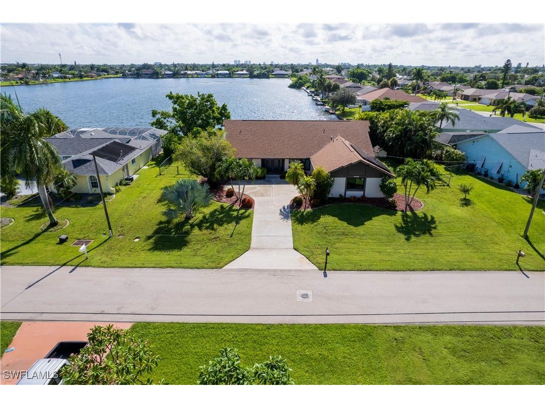 327 SE 18th Avenue Cape Coral FL 33990 224071643 image1