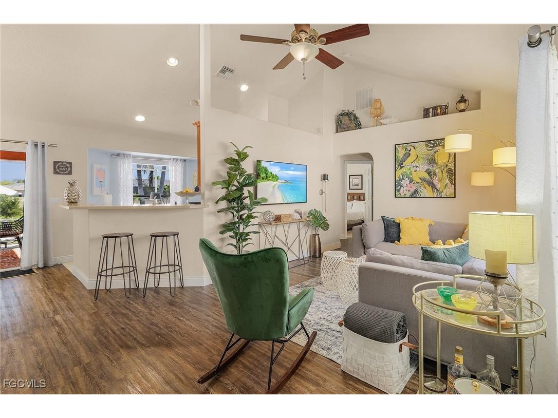 327 SW 26th Terrace Cape Coral FL 33914 2025024880 image10