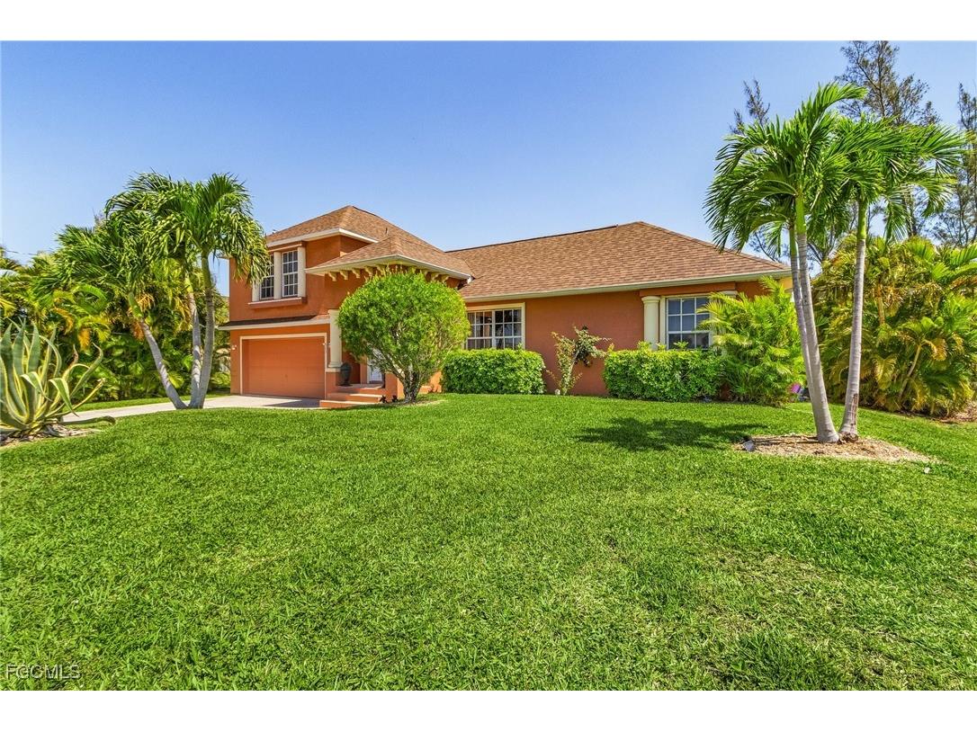 327 SW 26th Terrace Cape Coral FL 33914 2025024880 image3
