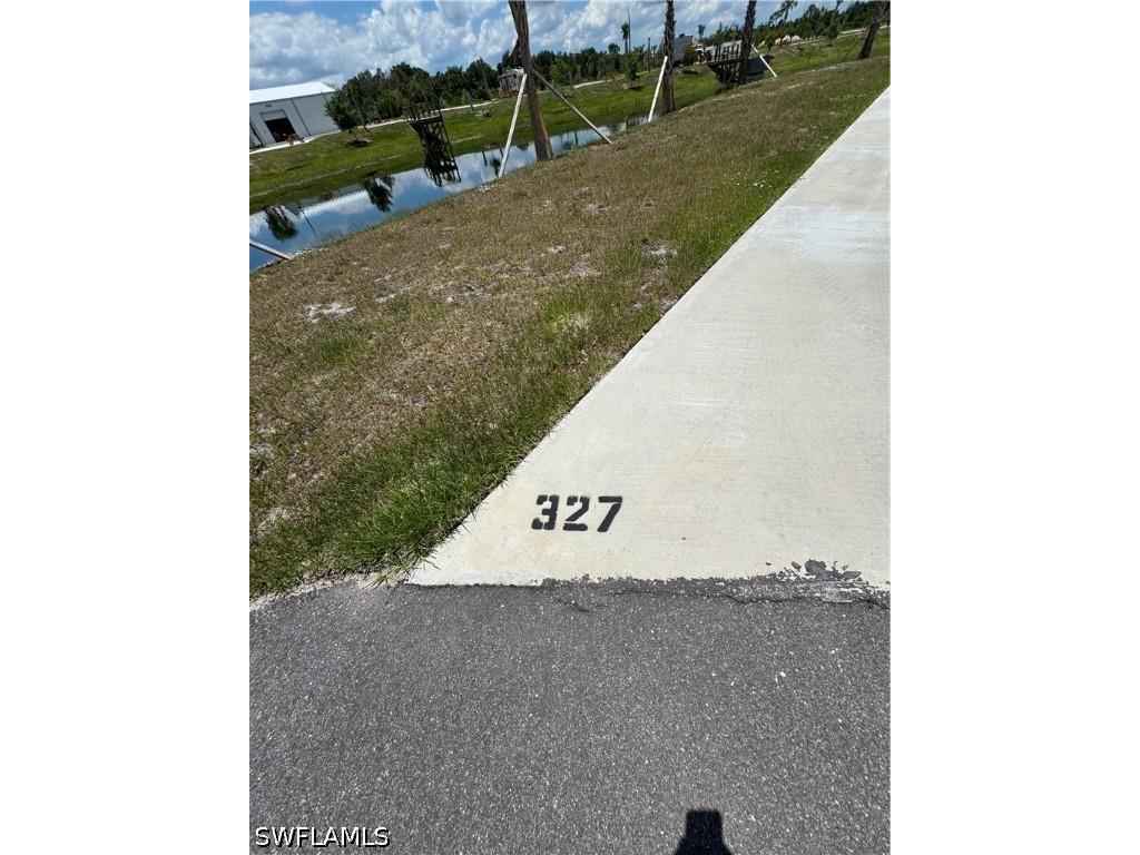 327 Sovereign Street Punta Gorda FL 33982 226007906 image1