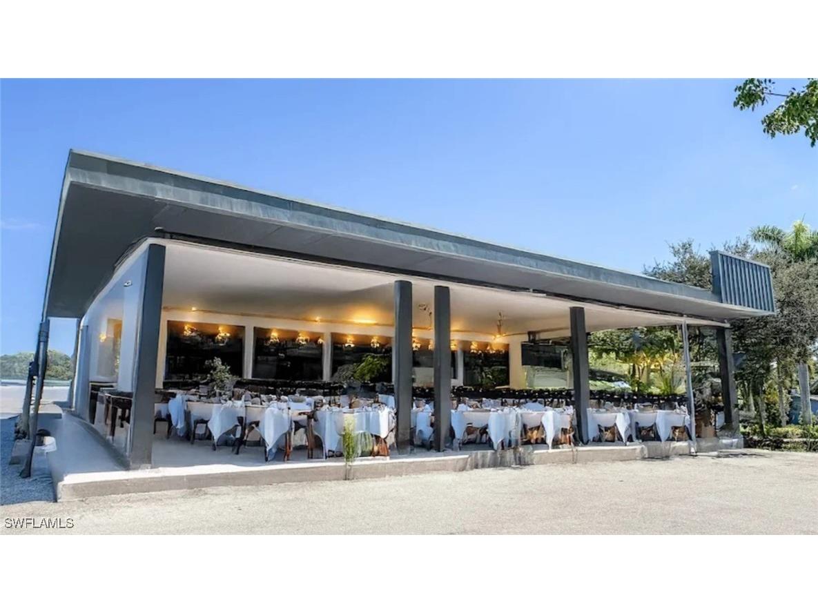 3270 Bayshore Drive Naples FL 34112 225057035 image1