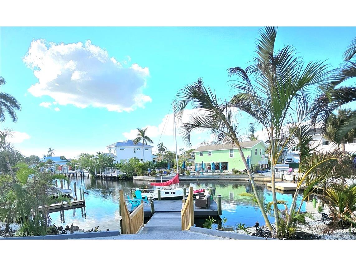 3270 Bayshore Drive Naples FL 34112 225057035 image5