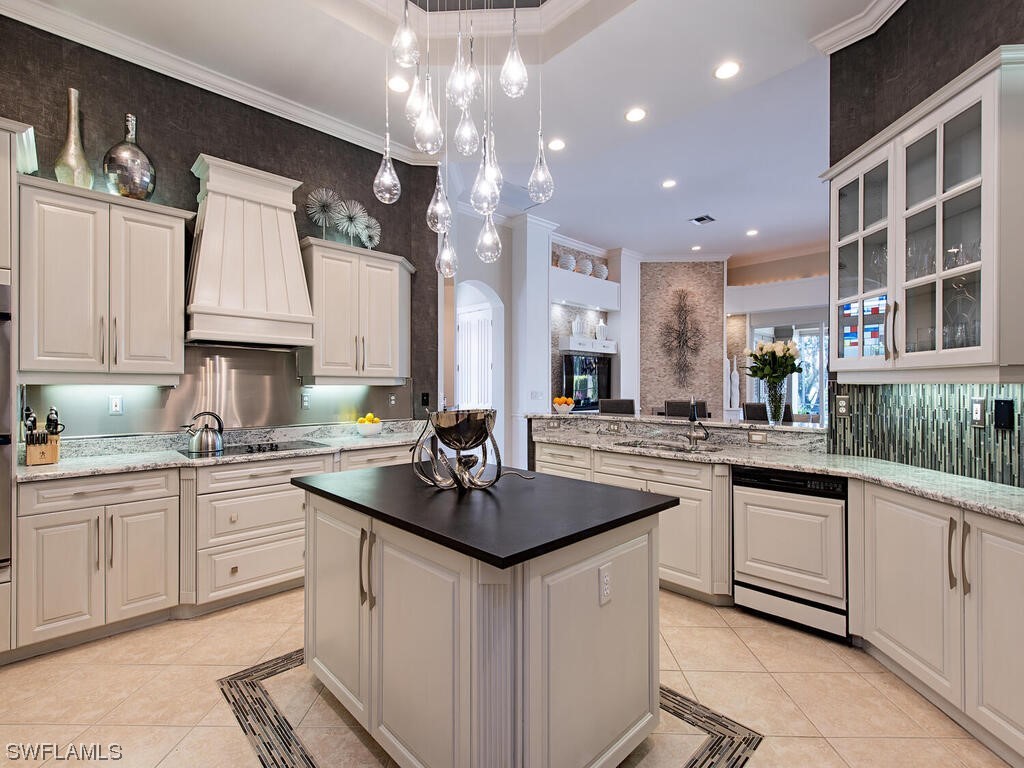 3270 Sedge Place Naples FL 34105 223015315 image1