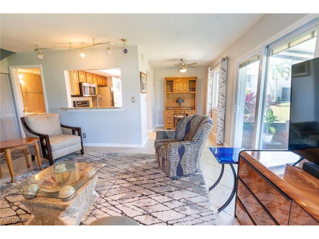 3271 Maple Leaf Circle #3 Fort Myers FL 33907 2025020957 image13