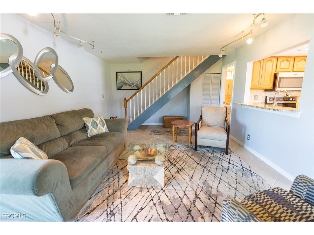 3271 Maple Leaf Circle #3 Fort Myers FL 33907 2025020957 image16