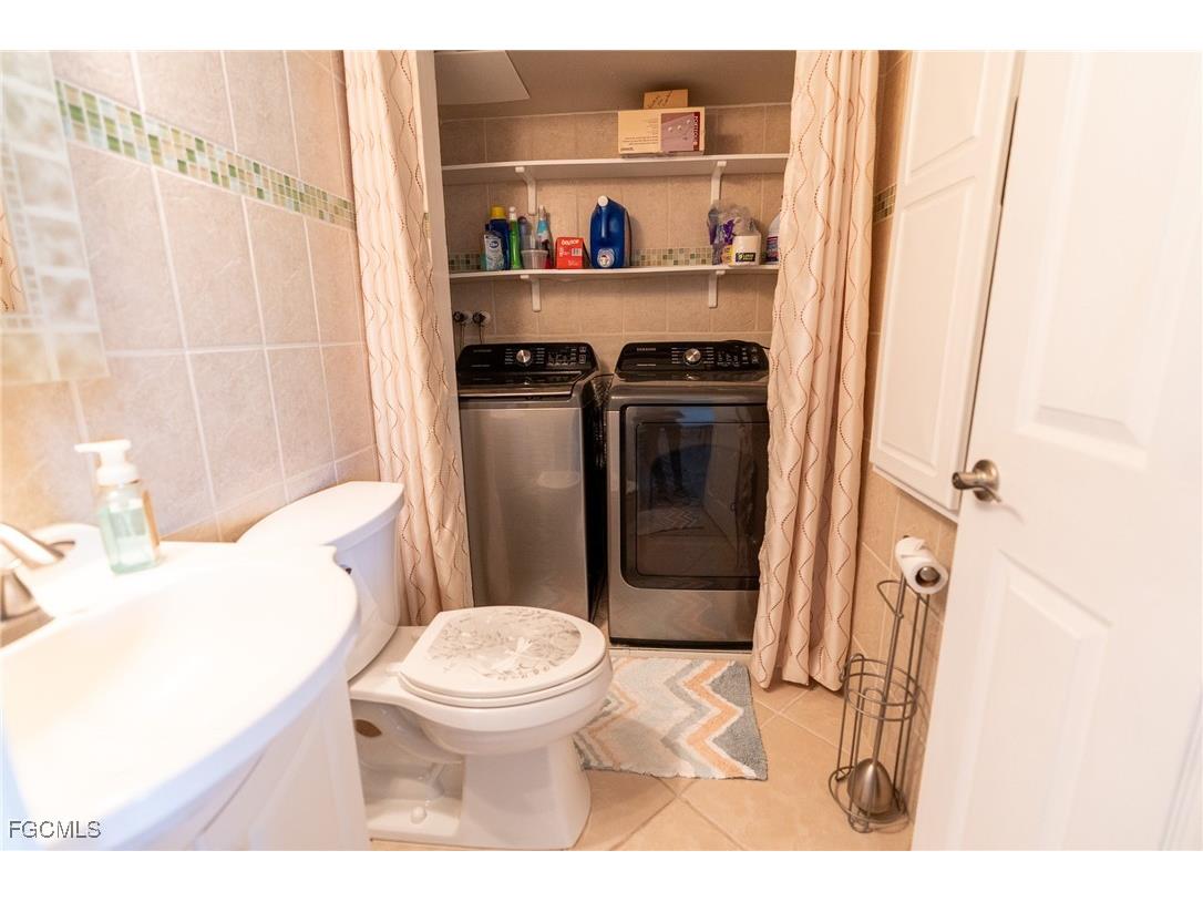 3271 Maple Leaf Circle #3 Fort Myers FL 33907 2025020957 image17