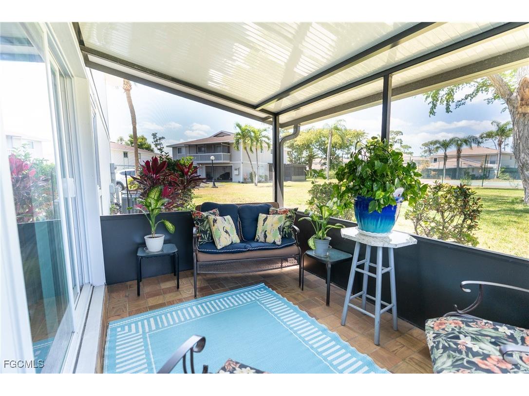 3271 Maple Leaf Circle #3 Fort Myers FL 33907 2025020957 image2
