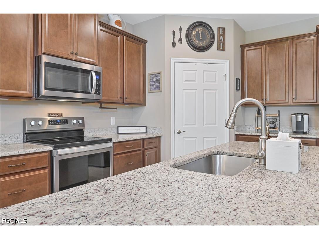 3273 Apple Blossom Drive Alva FL 33920 2026016092 image20