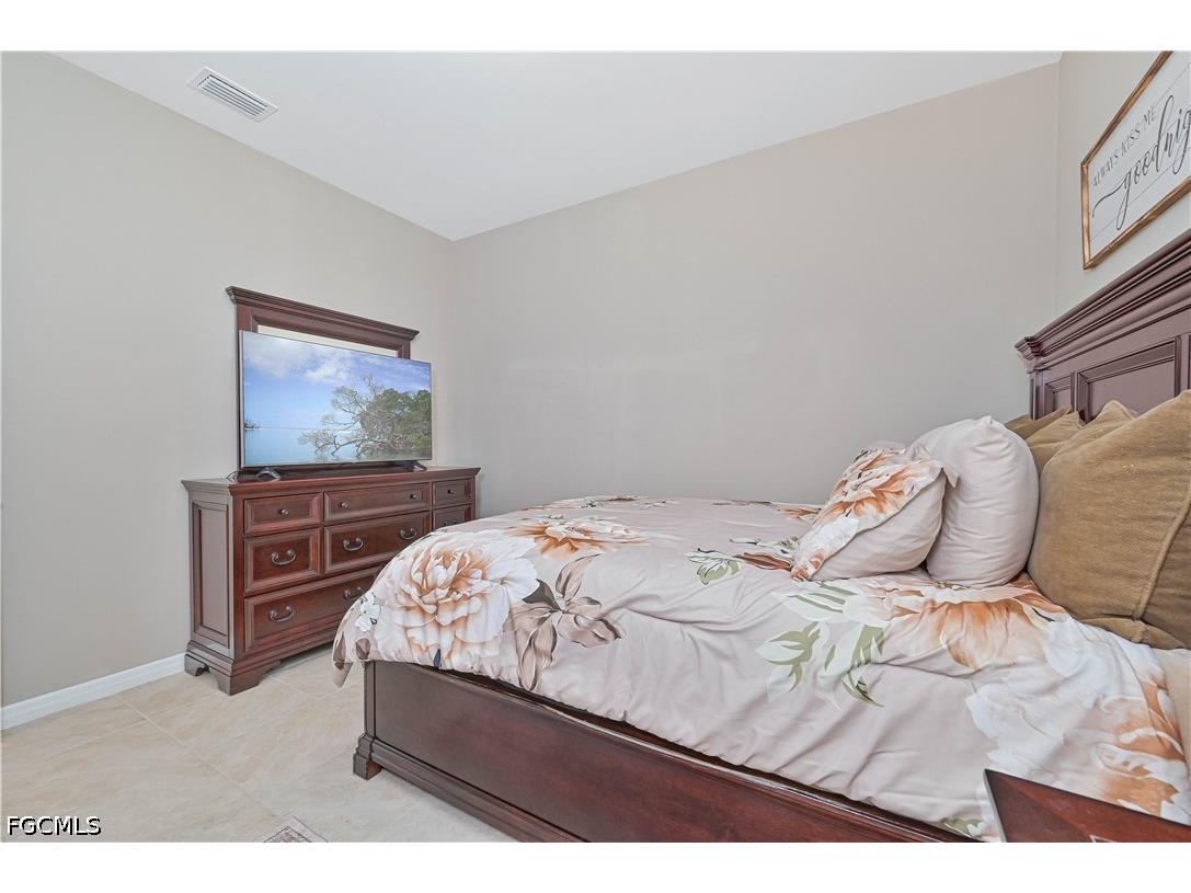 3273 Apple Blossom Drive Alva FL 33920 2026016092 image31