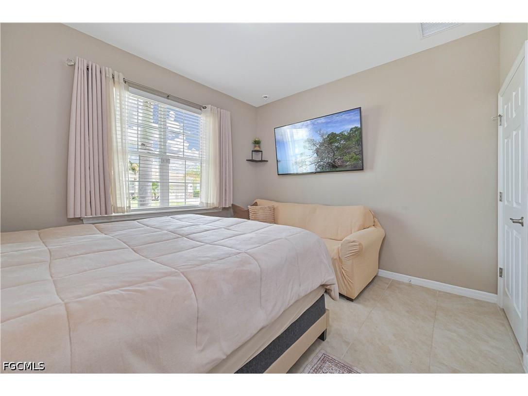 3273 Apple Blossom Drive Alva FL 33920 2026016092 image35