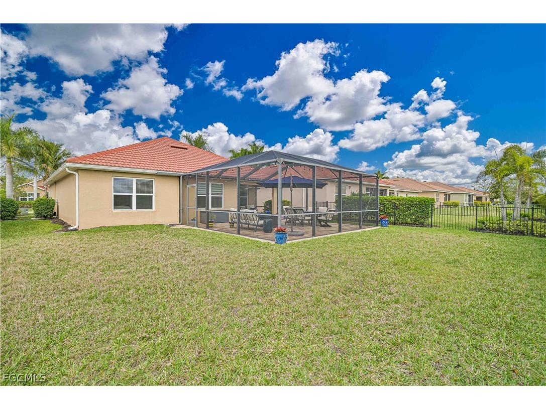 3275 Birchin Lane Fort Myers FL 33916 2026012807 image6