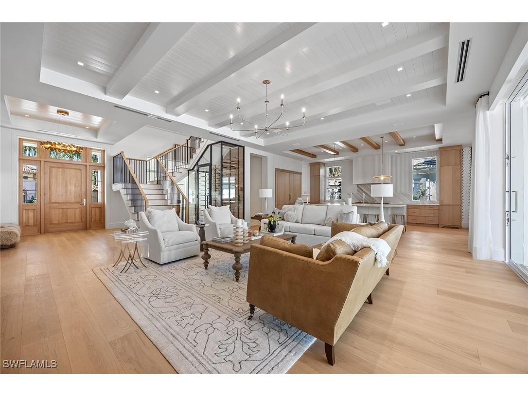 3277 Gordon Drive Naples FL 34102 224098627 image1