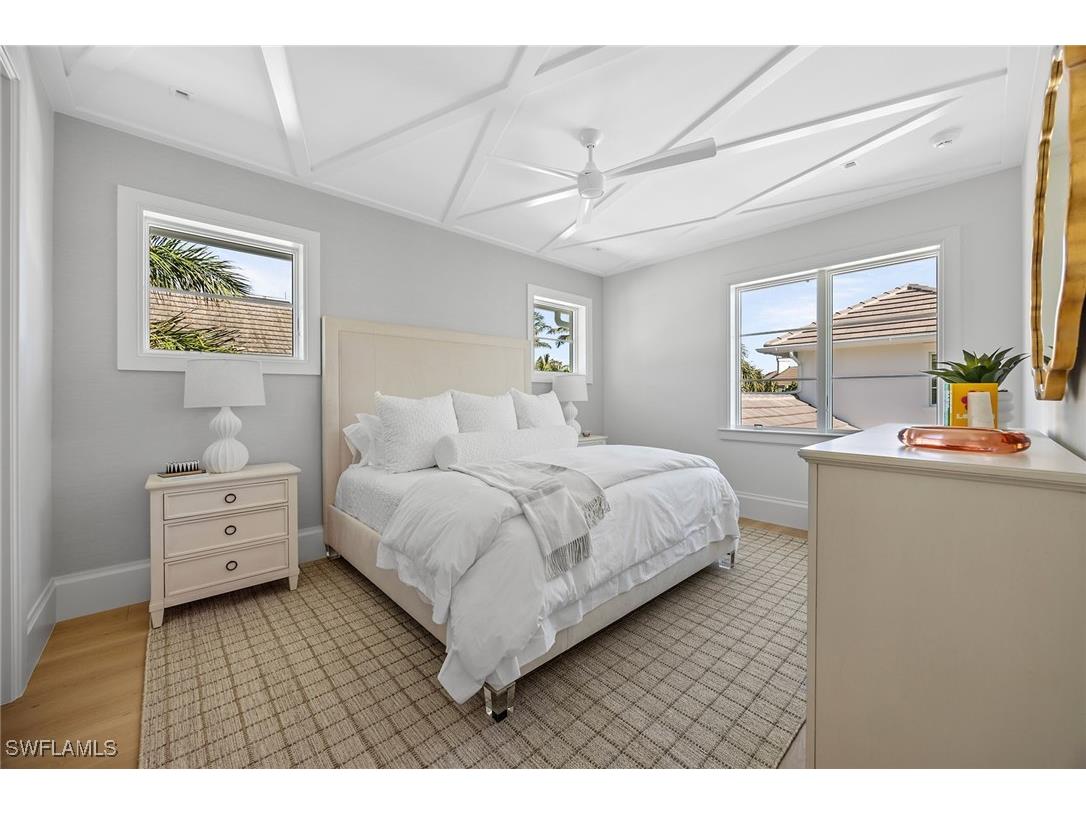 3277 Gordon Drive Naples FL 34102 224098627 image31
