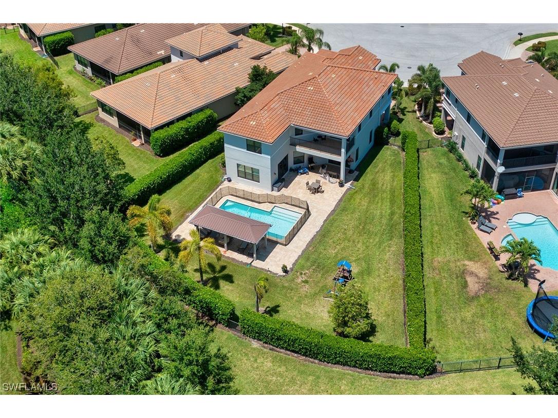 3279 Pacific Drive Naples FL 34119 224000467 image1