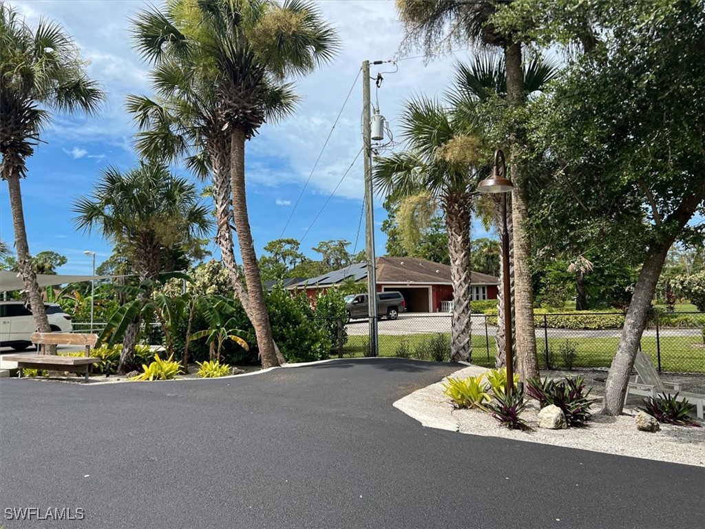 328 16th Avenue NW Naples FL 34120 225068848 image43