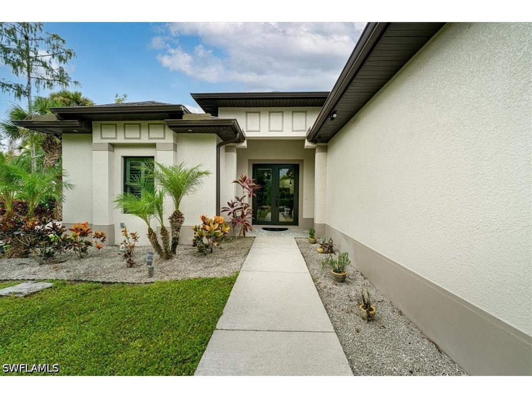 328 16th Avenue NW Naples FL 34120 226025316 image2