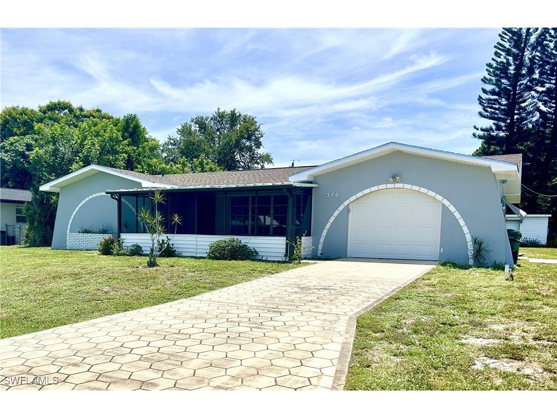 328 SE Tranquilla Ave Port Saint Lucie FL 34983 225065208 image1