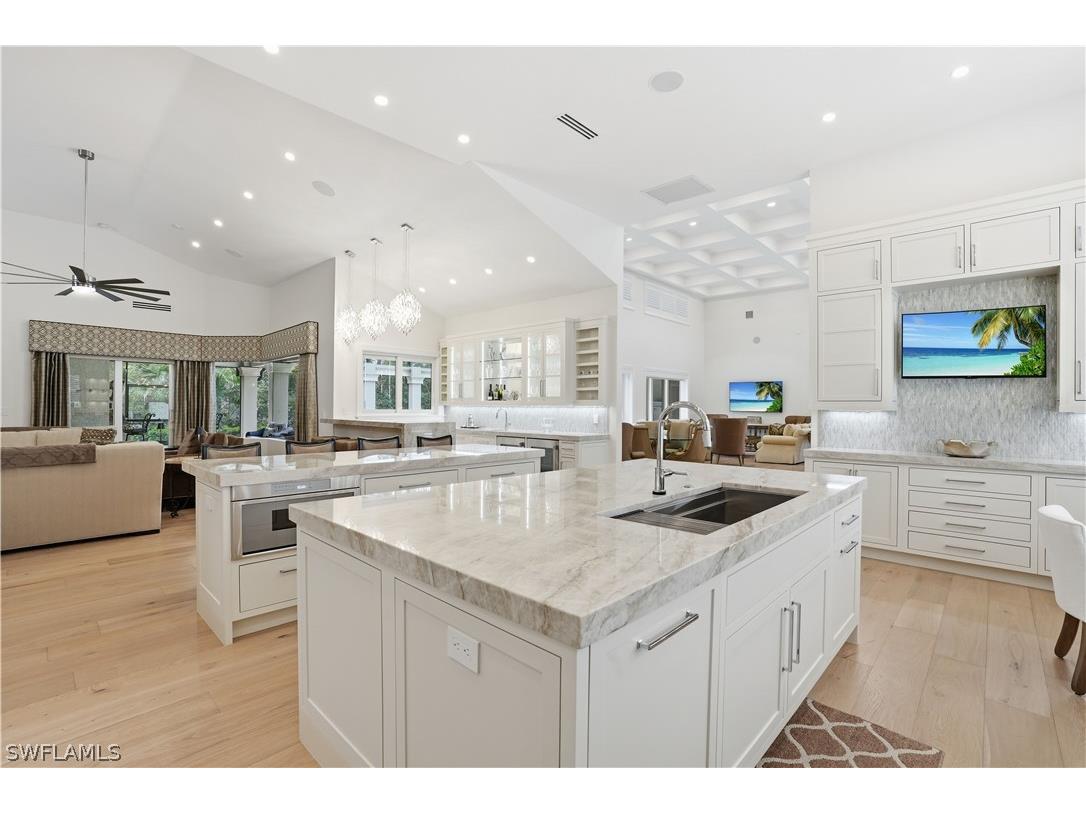 328 Sedgwick Court Naples FL 34108 226011896 image3