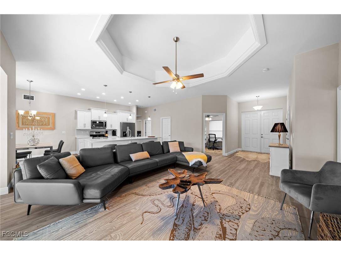 328 SW 26th Avenue Cape Coral FL 33991 2025020859 image7