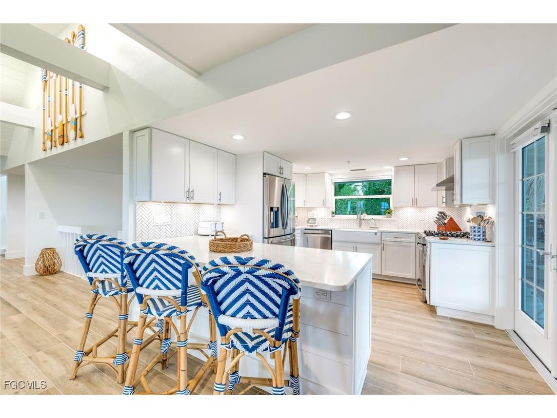 328 Useppa Island Useppa Island FL 33924 2025023544 image10