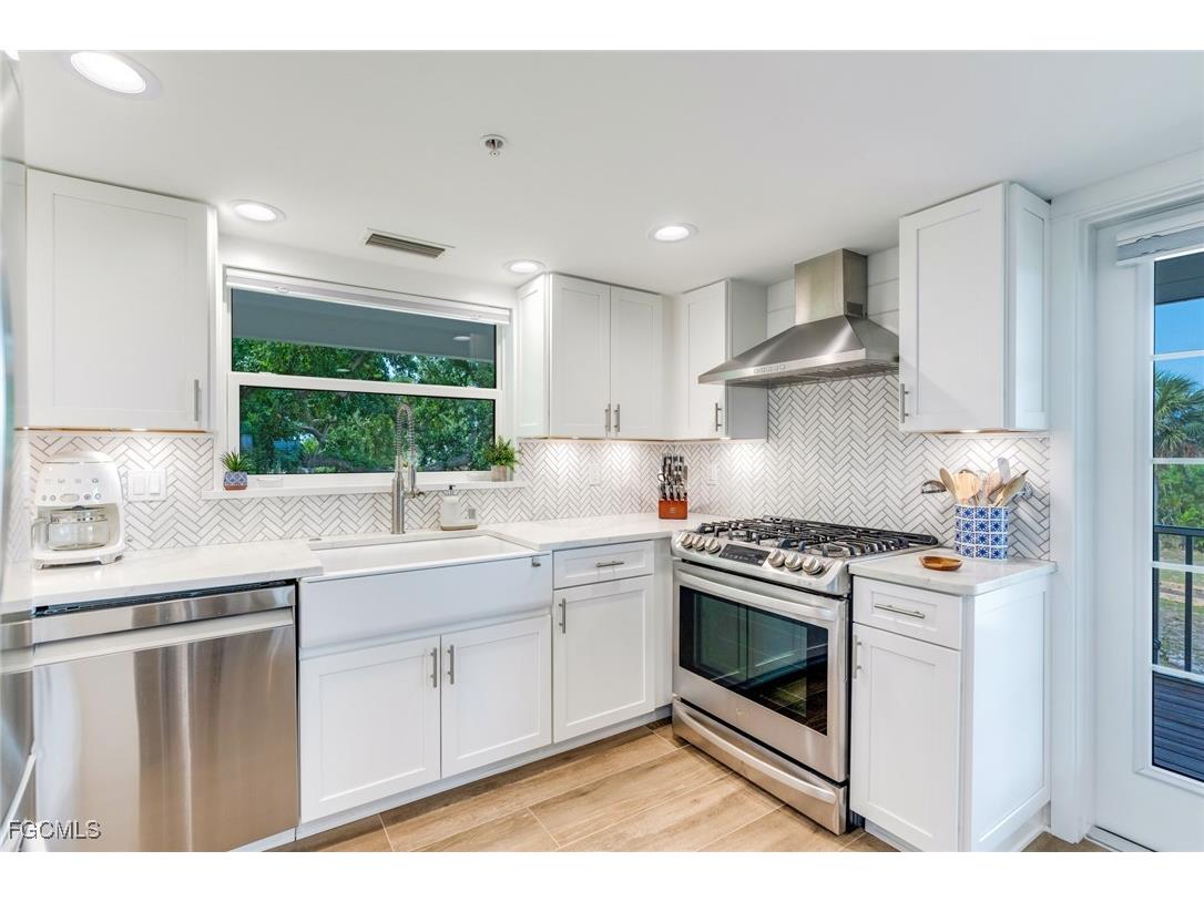 328 Useppa Island Useppa Island FL 33924 2025023544 image11