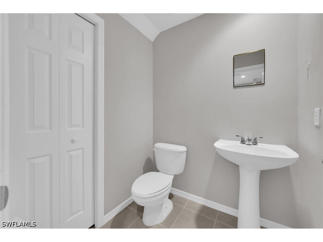 3280 Lindsey Lane #5 Naples FL 34109 226020207 image12