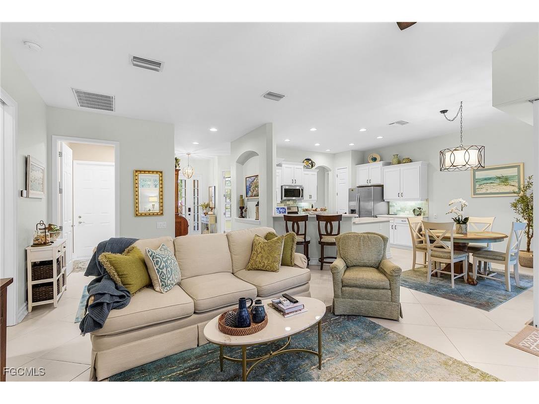 3280 Shady Bend Way Fort Myers FL 33905 2025018161 image6